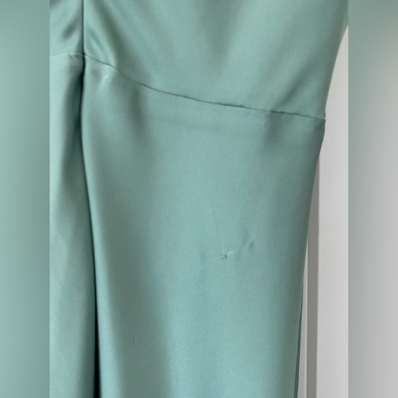 BEAUTIFUL SAGE GREEN BRIDESMAID DRESS - Picture 7 of 12
